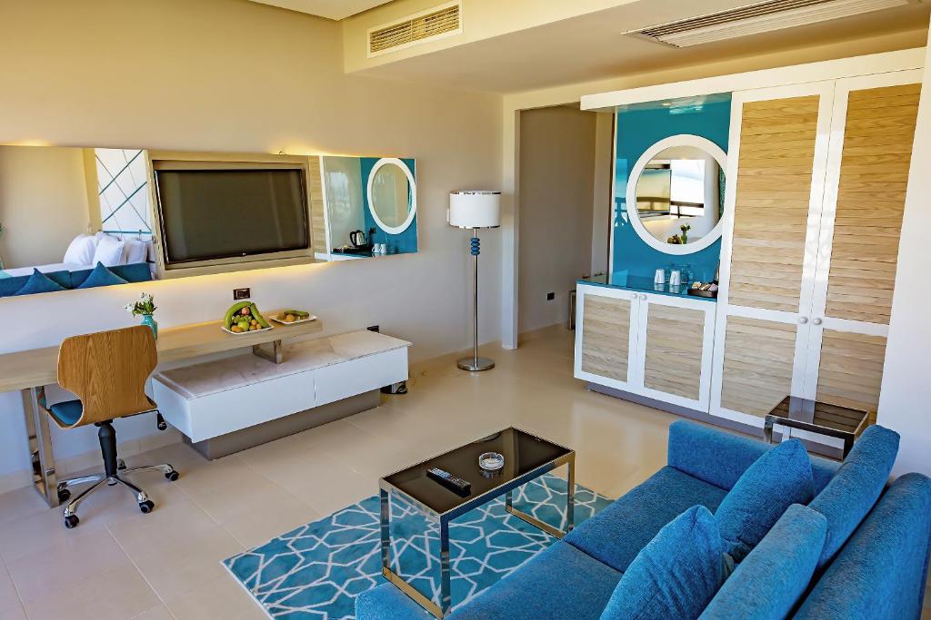 Gravity Sahl Hasheesh Hotel Apartment beachfront resort balcony