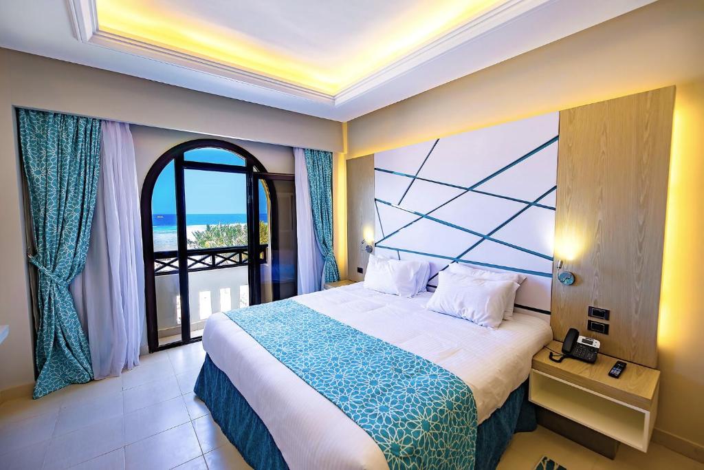 Gravity Sahl Hasheesh Hotel Apartment beachfront resort balcony