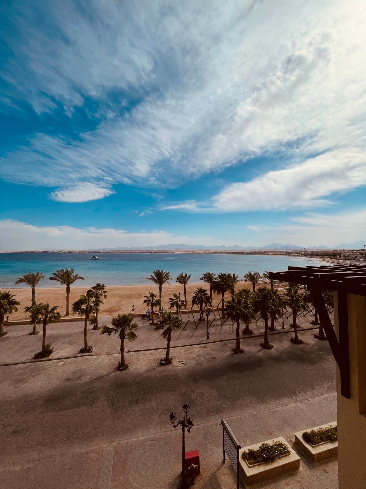 Sahl Hasheesh Beachfront Apartment balcony sea view